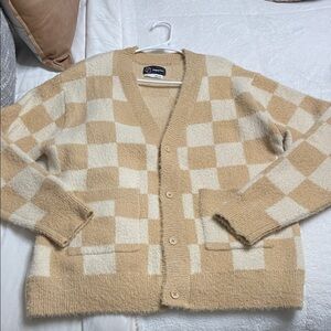 Original Use Checkerboard Cardigan Sweater - Cream & Tan